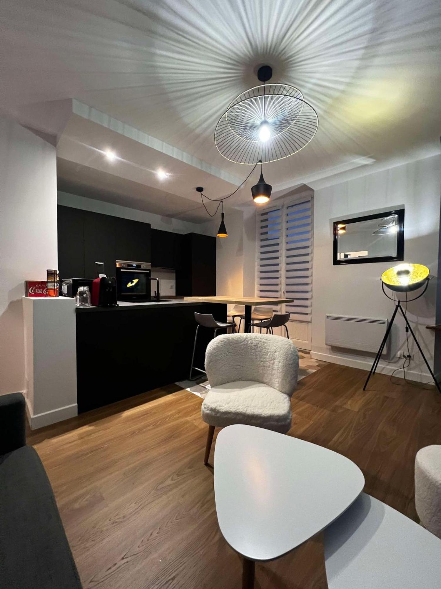 Appartement Le Flamboyant - Wifi - Central - Cosy Aix-les-Bains Exterior photo